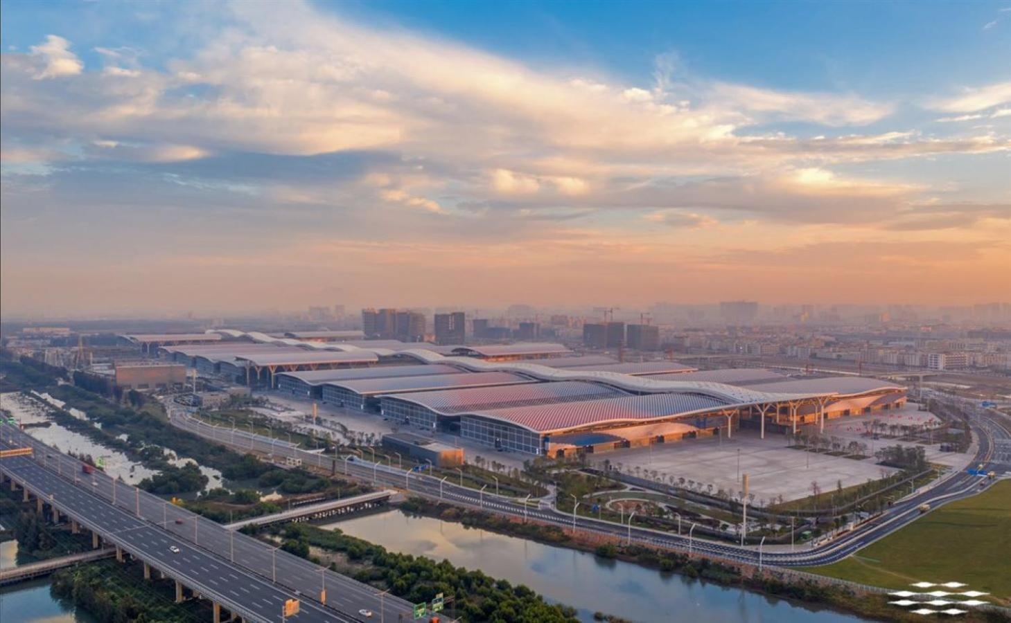 Crowne Plaza Shenzhen World Exhibition And Convention Center, An Ihg Hotel Exterior foto